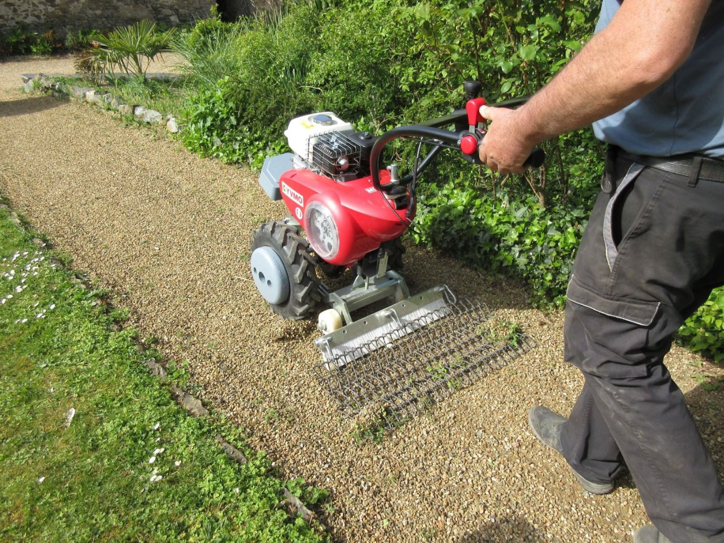 Désherbage mécanique YVMO